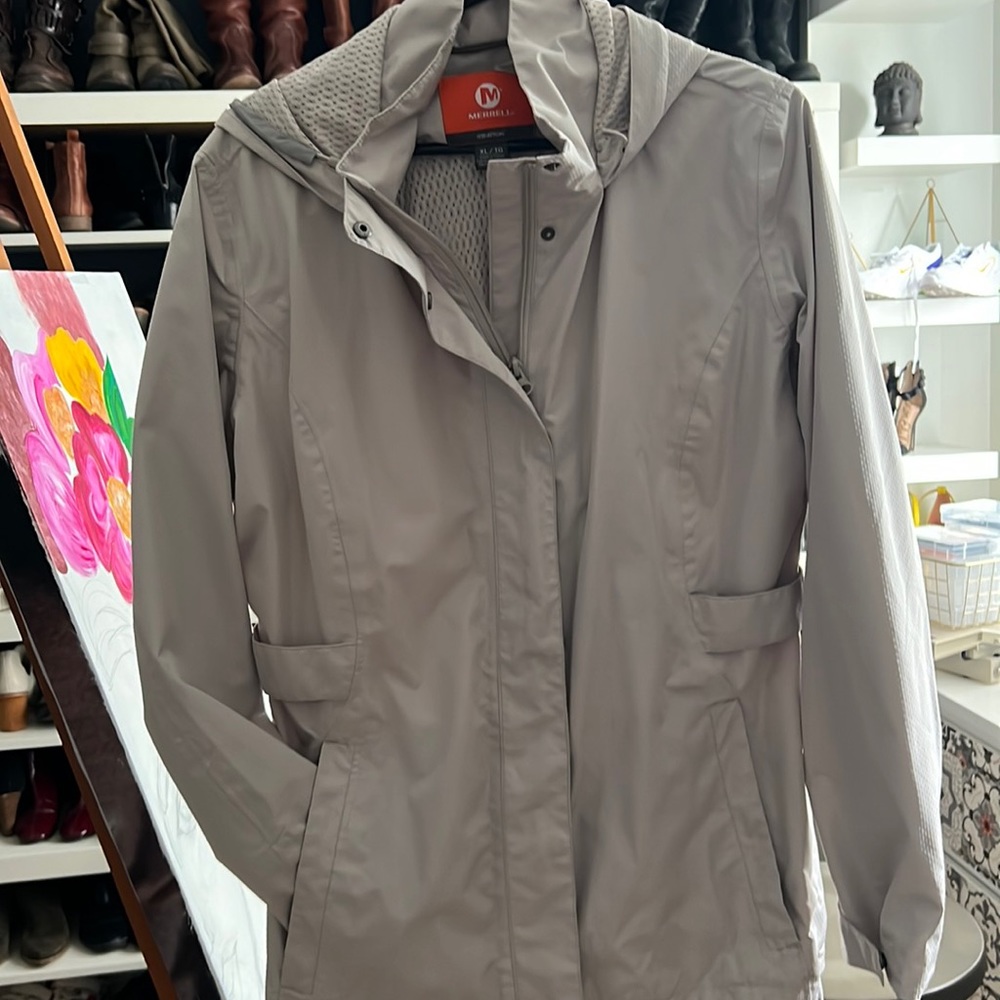 Light but warm coat